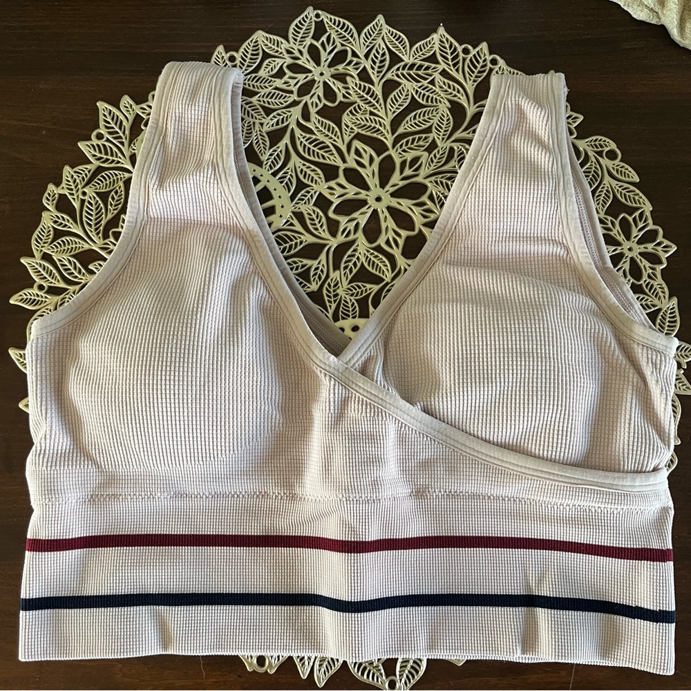 Ribbed Crossover Sports Bra - Cream